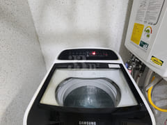 Studio apartment with a separate kitchen near 11th image