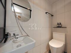 Deluxe Single Room 1 9th image