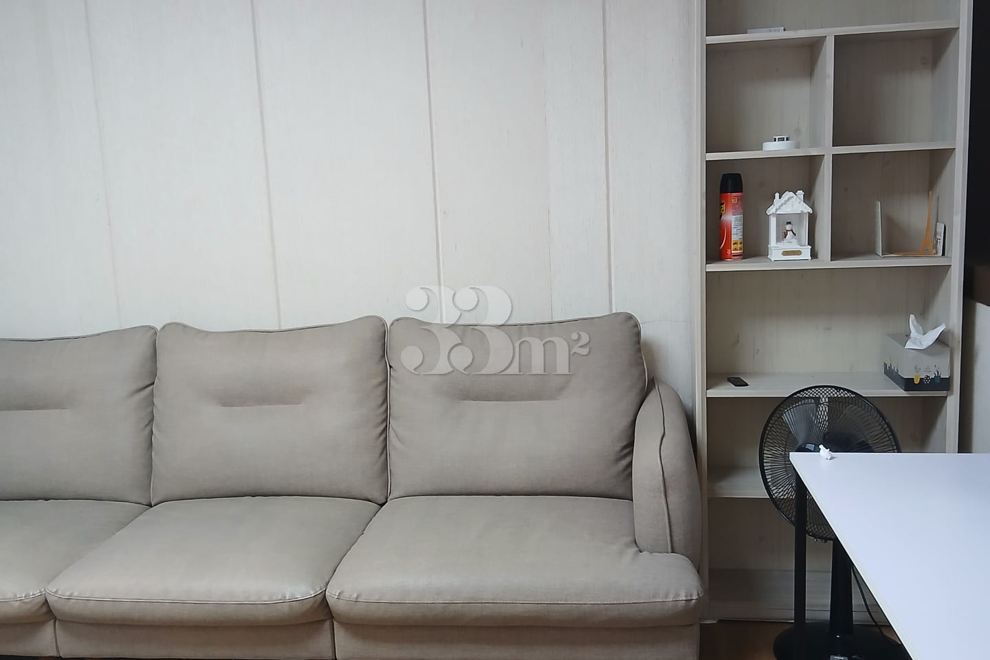 1 Minute from City Hall ☆ Spacious Home on Ju 3th image