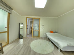 31 Premium 2 18th image