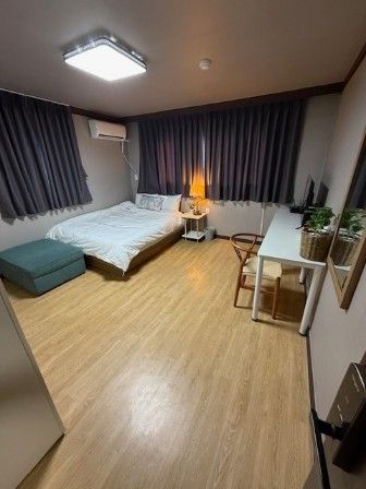 Three-room unit (cooking facilities available 0th image