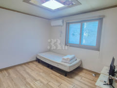 Fully furnished two-room apartment with amazi 4th image