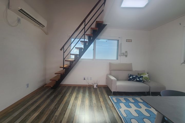 한남동 모던한 복층  3번째 이미지