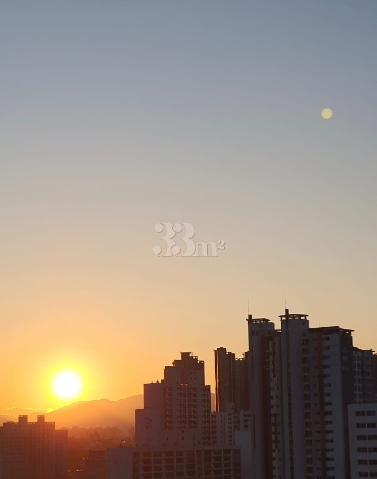 Newly built property with a city view near Da 9th image