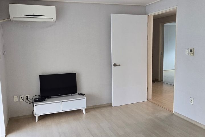 Clean worker accommodation 3th image