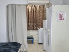 Quiet ground-floor room 4th image