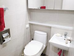 A rare, hotel-quality two-bedroom :) 16th image