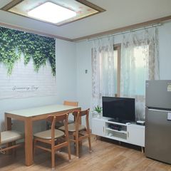 🌻🌻오픈남향큰방2+거실 방 이미지