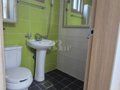 Room 203 3th image