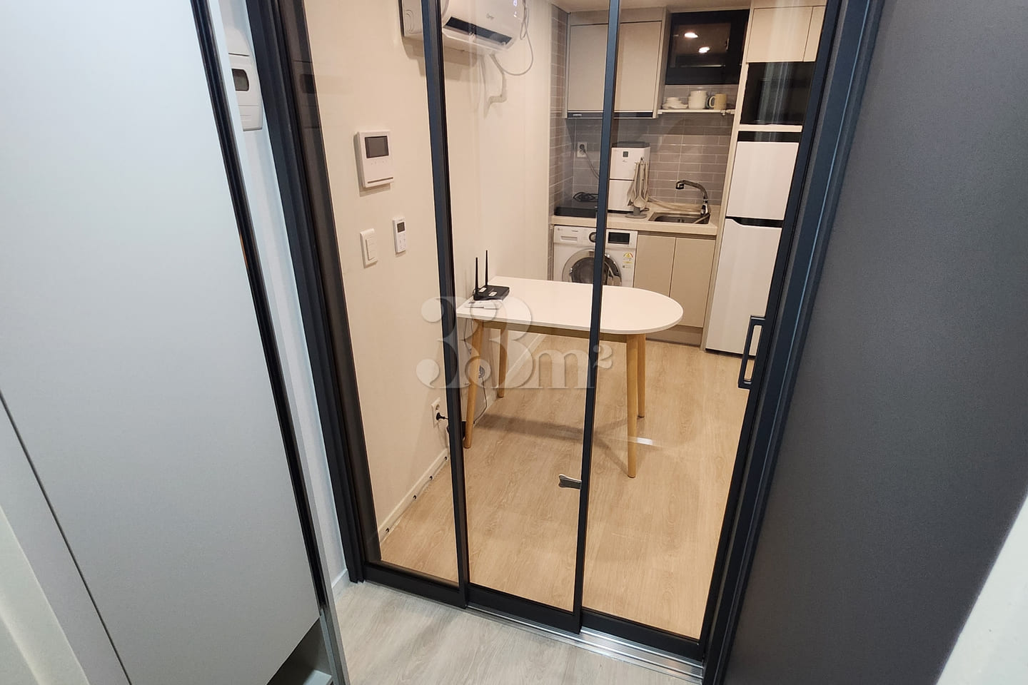Studio apartment, 7-minute walk from Gusan St 0th image