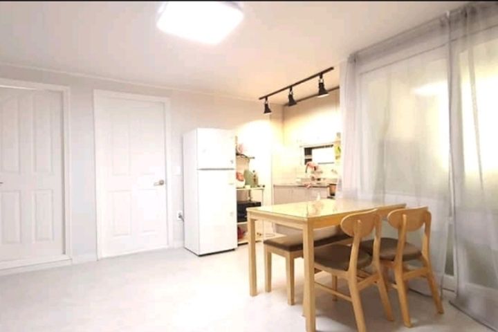 A cozy and clean three-room apartment. 1th image