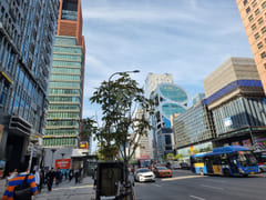 Fully furnished room near Gangnam Station (Li 19th image