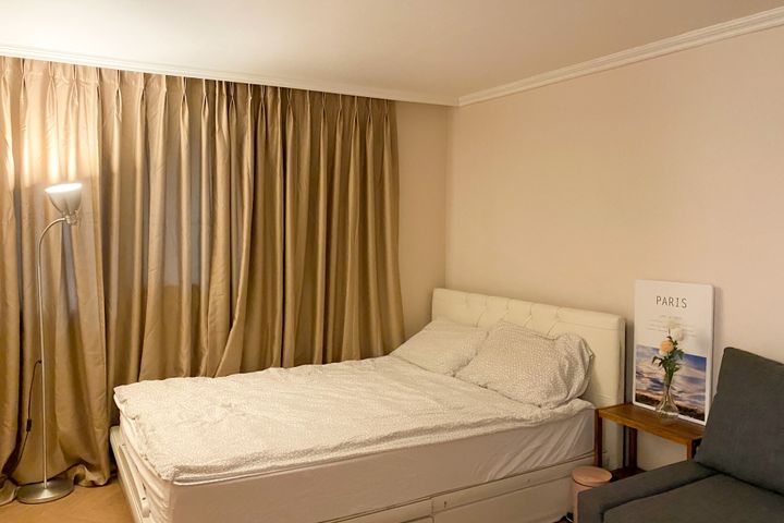 15-pyeong, two-room apartment, 5 minutes from 1th image