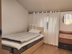 Single room for women only in Jeju City 4th image