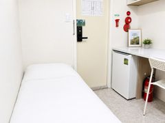 Compact studio with private bathroom 1th image