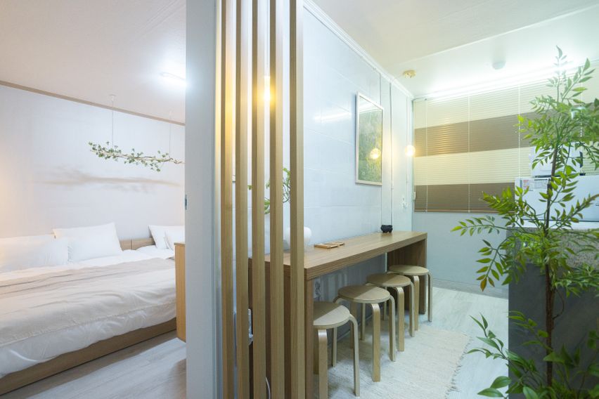 강남 신논현 퀸2 1층