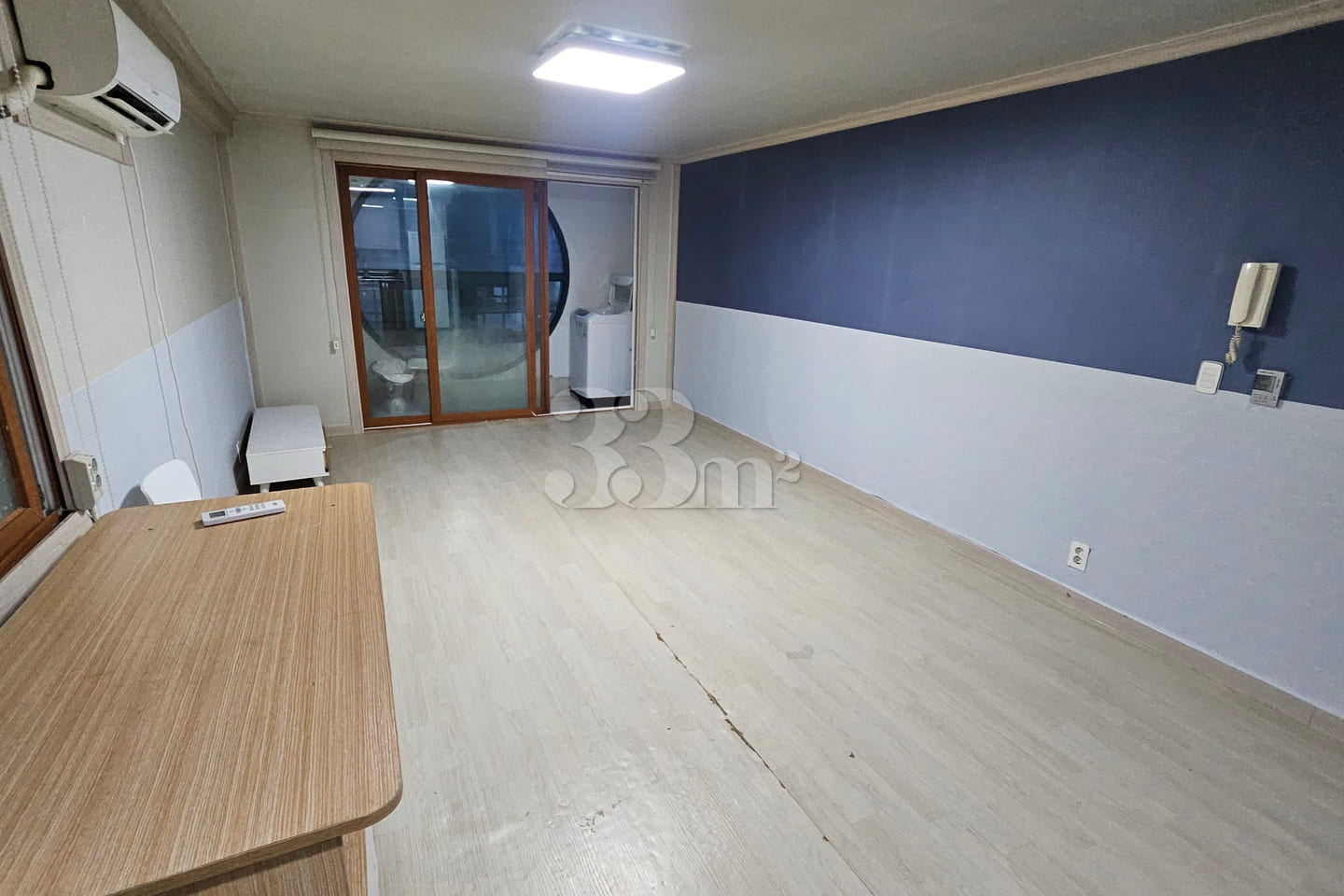 Studio apartment with an elevator 5th image