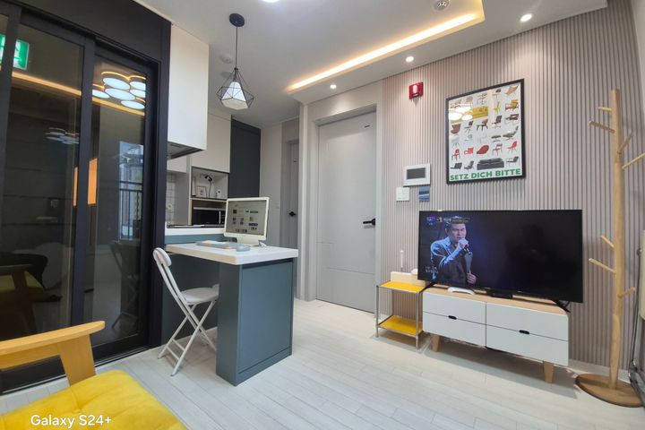 Yeouido Office Space Clean Two-Room 4th image