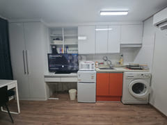 Clean and affordable studio apartment. 6th image