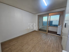 Studio Apartment 403 1th image