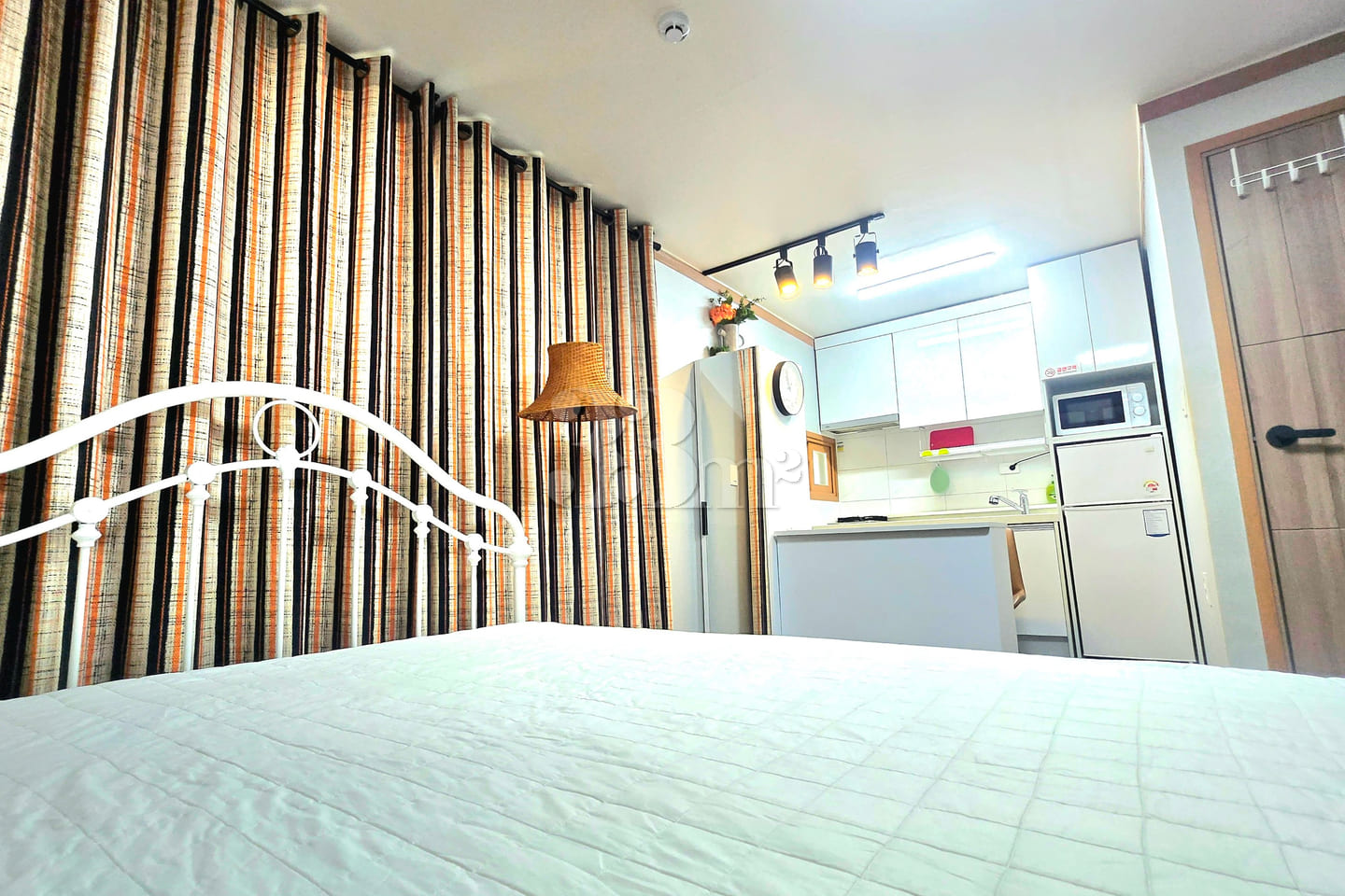 Neat Studio in Mangwon (Unit 201) 7th image