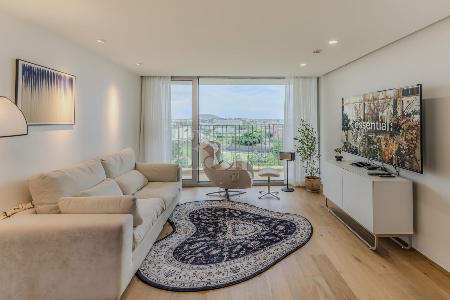 Jeju 46-pyeong Fully Furnished Unit: Grand Op 0th image