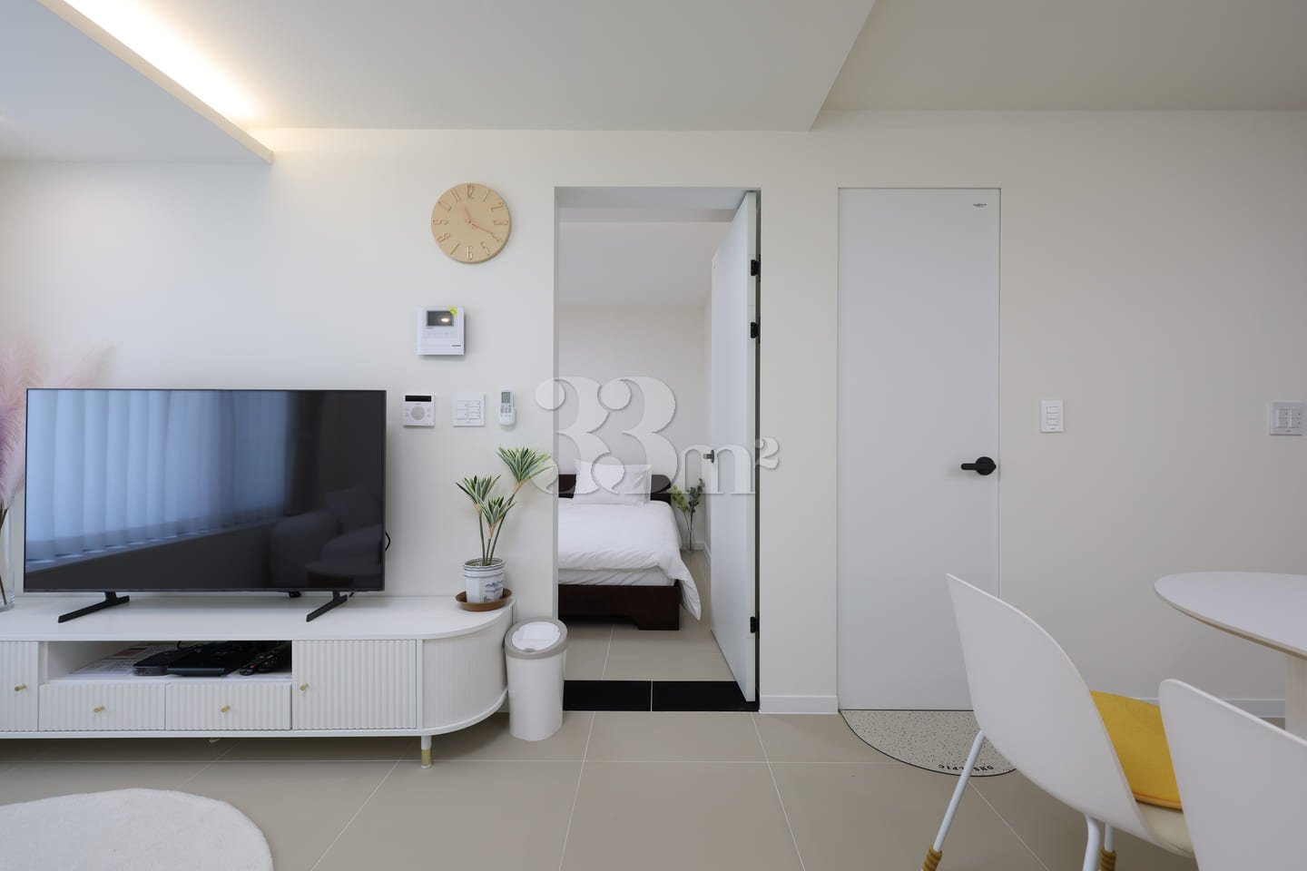 Fully furnished 2-bedroom unit near DMC 4th image