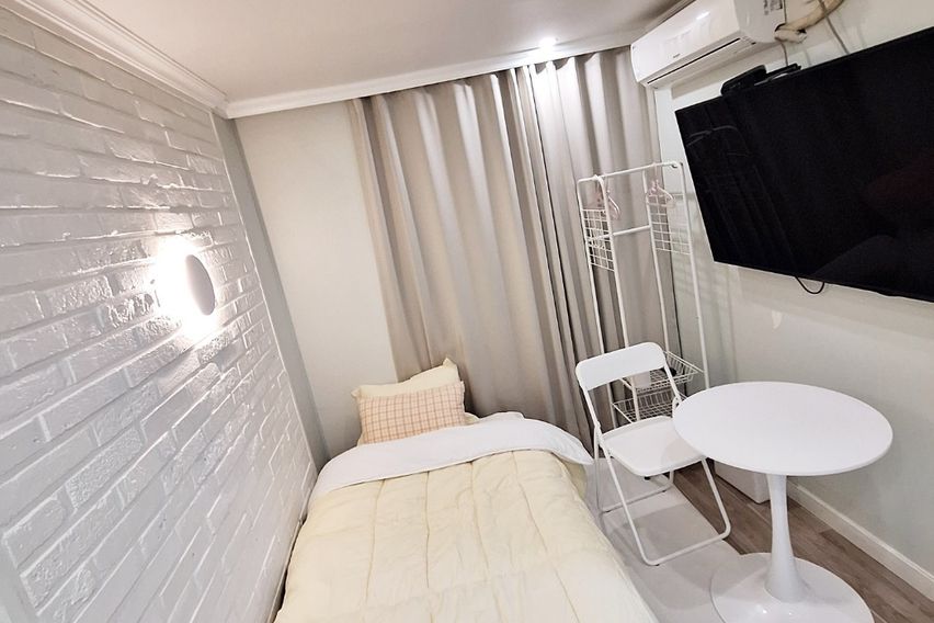 산본역3분 원광대1분