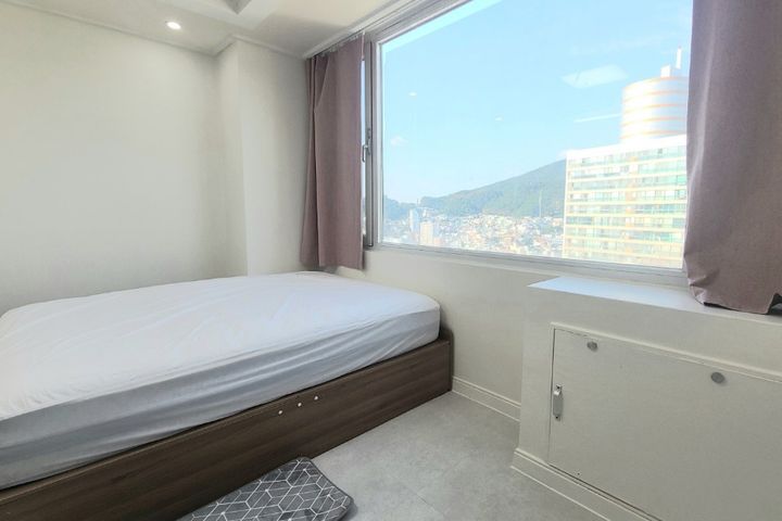 Special Price: Top-floor unit near Lotte Depa 1th image