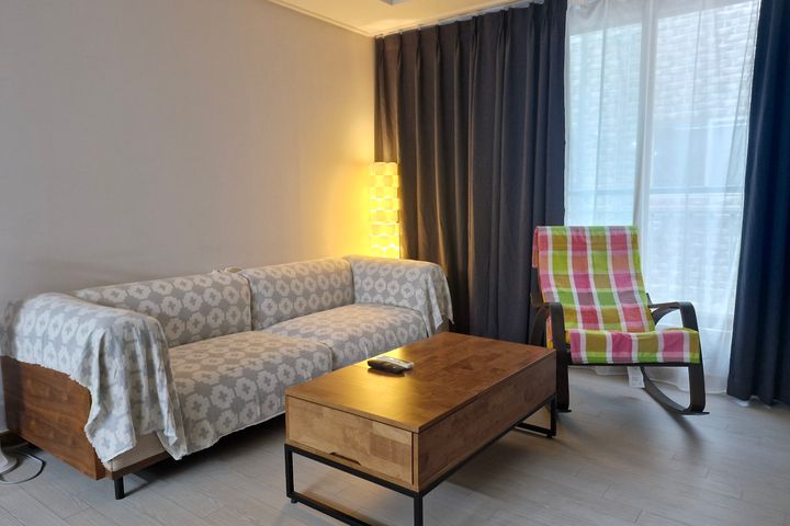 Fully furnished home with a stylish interior 3th image