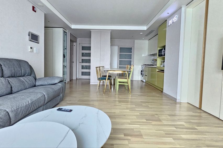 별똥별하우스 사이7층