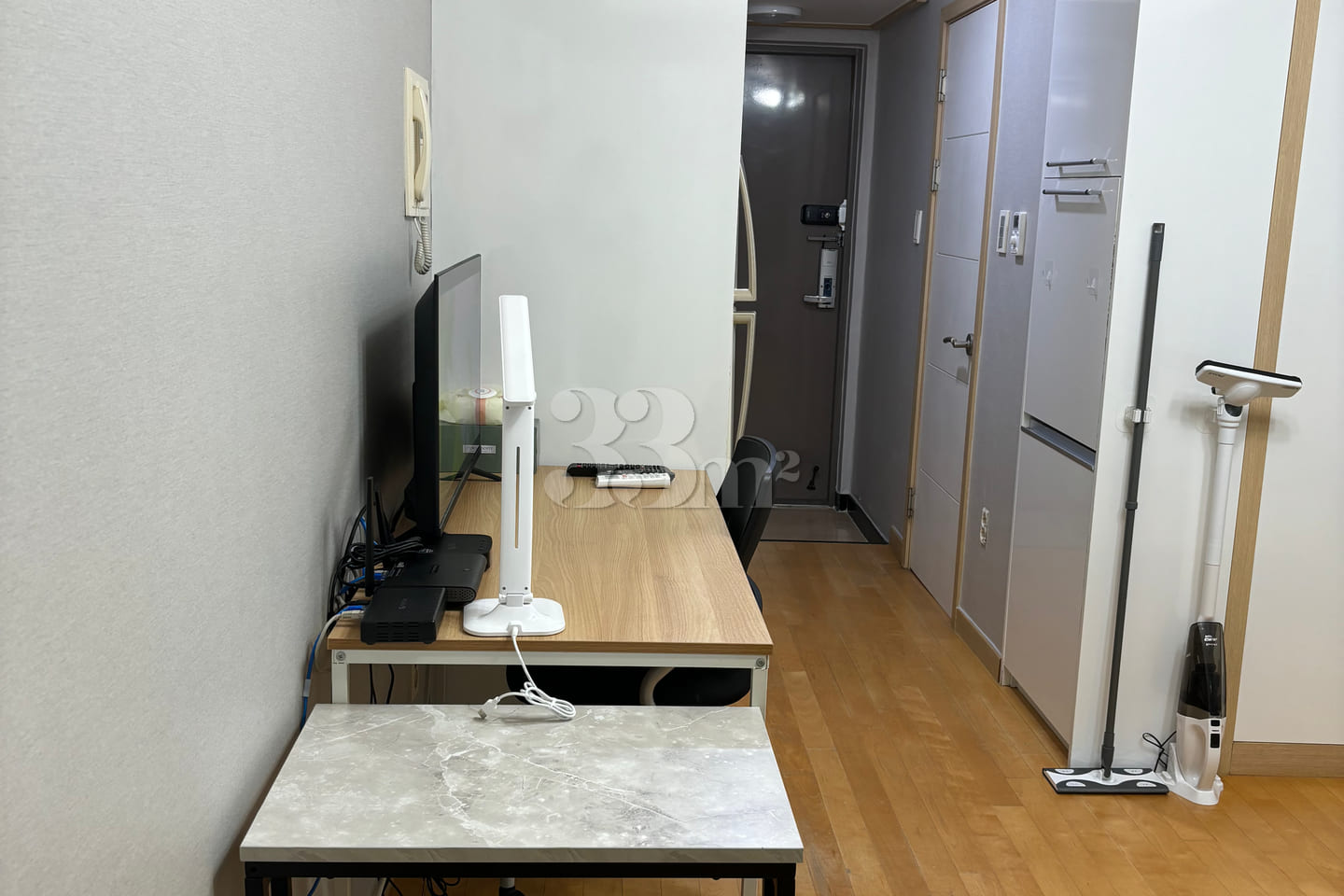 Gangnam Station, 1-minute walk, fully furnish 7th image