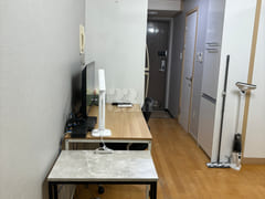 Gangnam Station, 1-minute walk, fully furnish 7th image