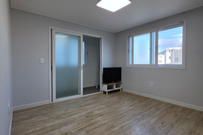 여수신축 쓰리룸 302 6번째 이미지