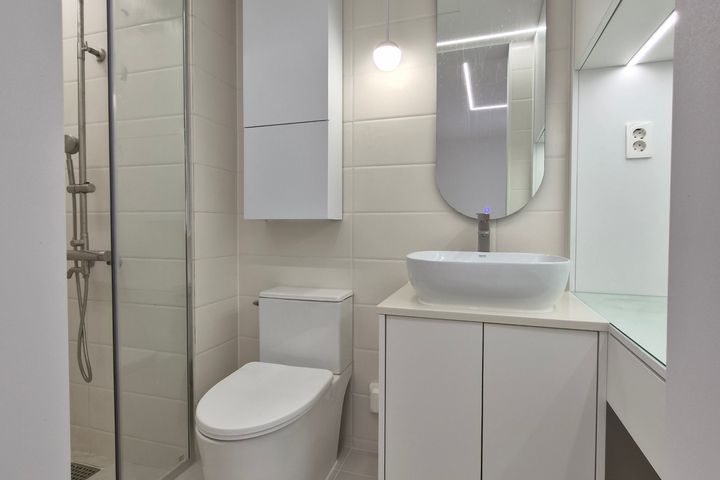 25-pyeong unit; within walking distance of Ju 9th image