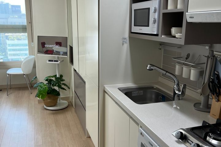 5 mins from Gadi Station ❤️ Fully furnished ( 9th image