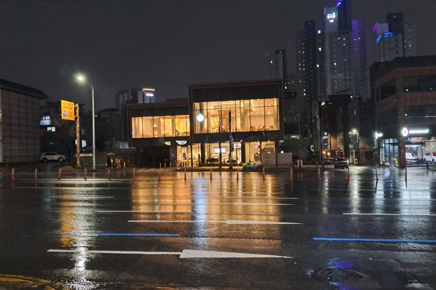 스타벅스근처 깔끔한 집