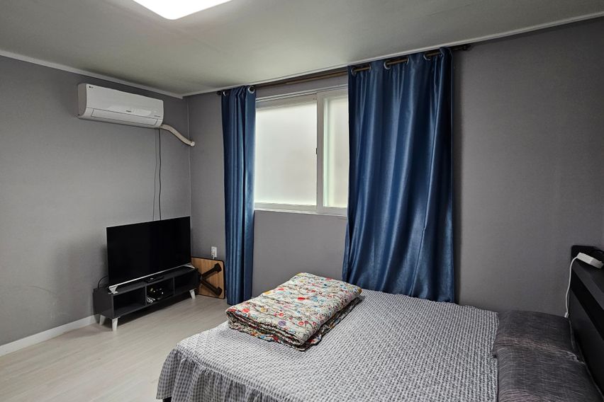 cozy house 0번째 이미지