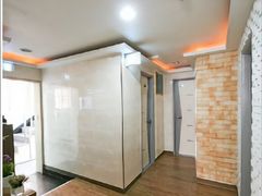Studio type with an exterior window, Room 204 2th image