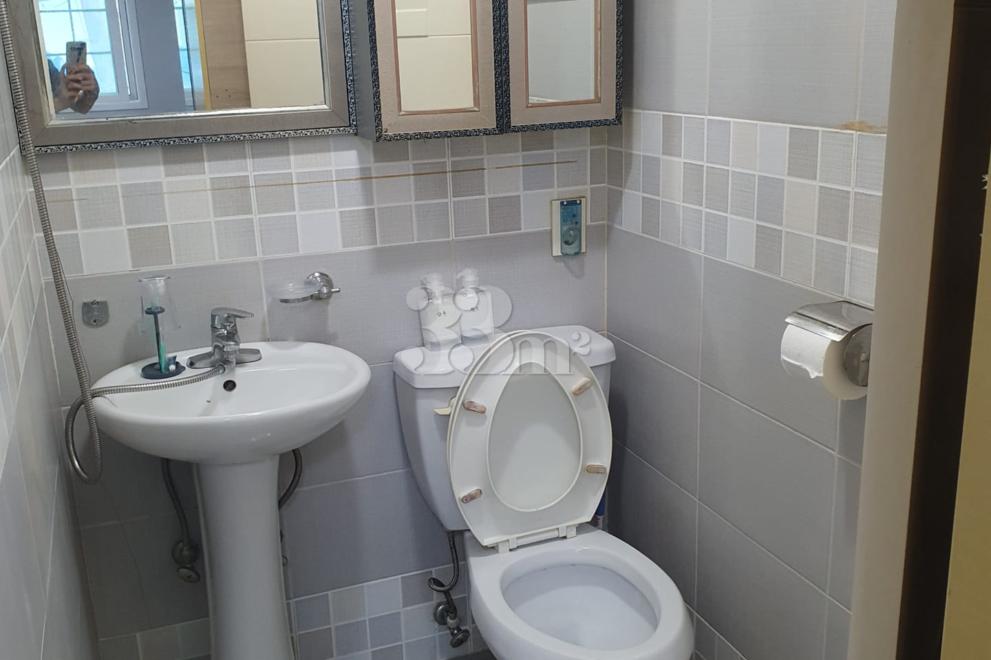 Room 301 4th image