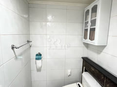 Spacious studio apartment with excellent amen 13th image