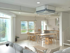 4-bedroom duplex with a spacious park view 1th image