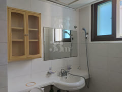Spacious Studio Apartment in Sinchang-dong (U 8th image