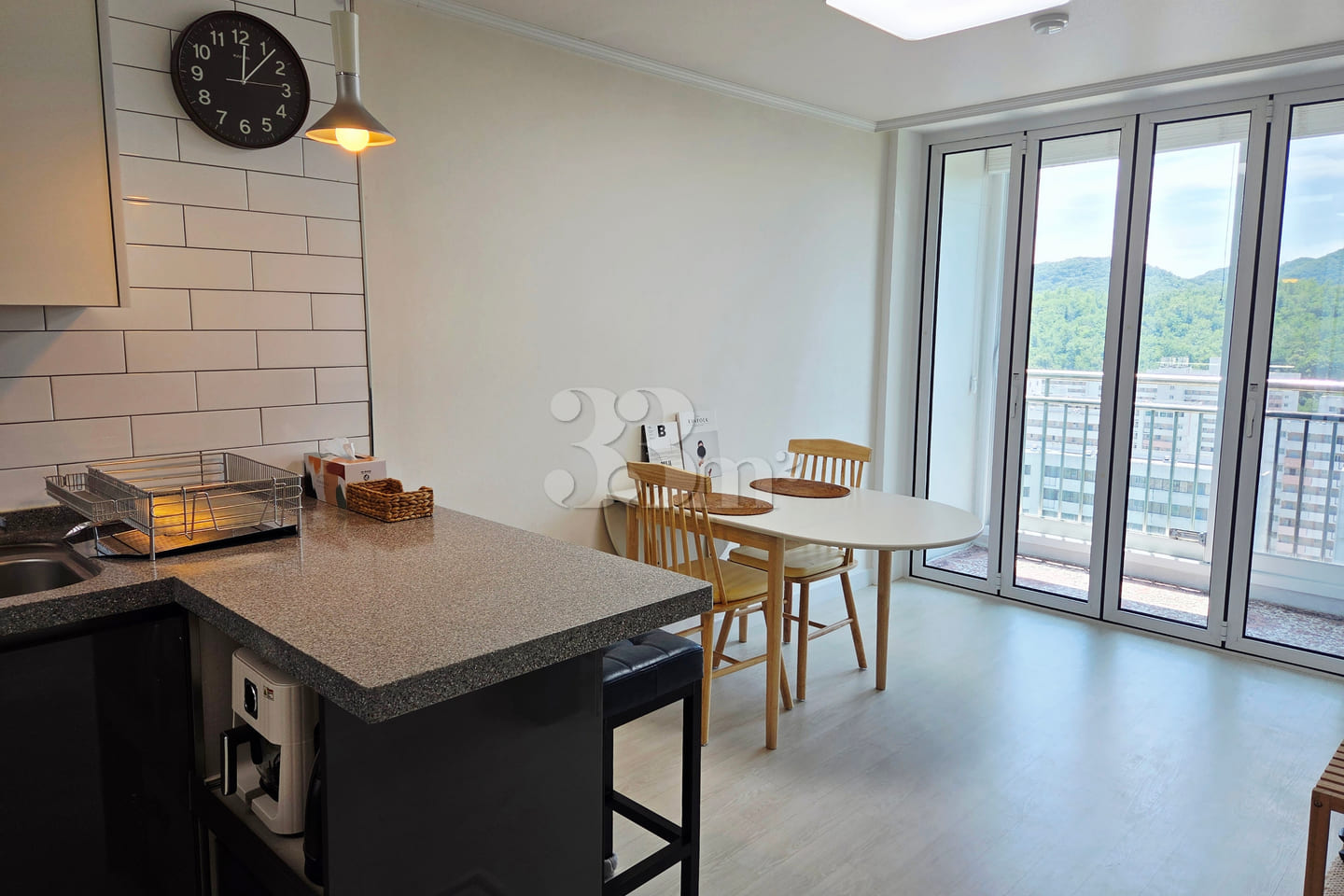 Cheolsan 21-pyeong apartment 🏡 Gadi 1th image