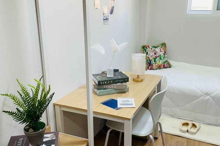 Fully Furnished Deluxe Room in Sinnonhyeon 0th image