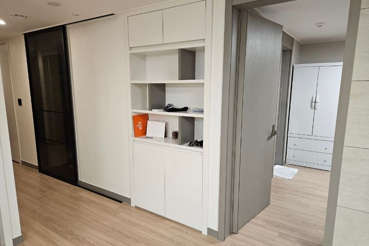 Two small rooms 4th image