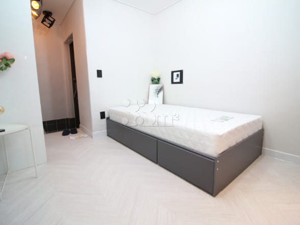 Affordable studio apartment 1th image