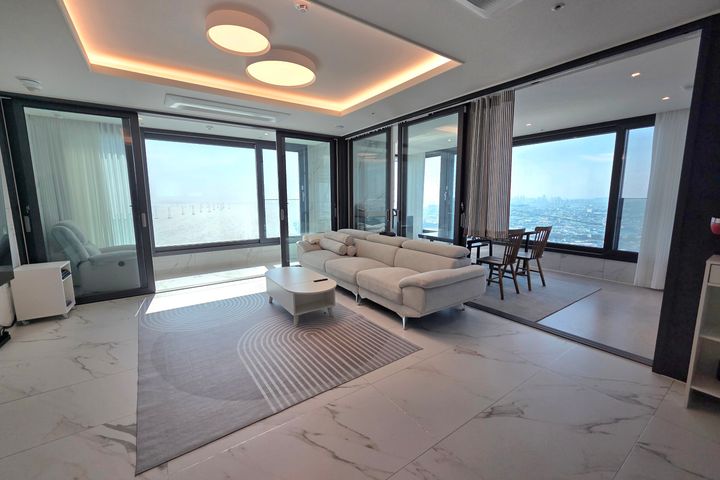 ● Ansan Daebudo Penthouse 3th image