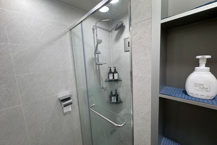 강남역 핫플 도보숙소