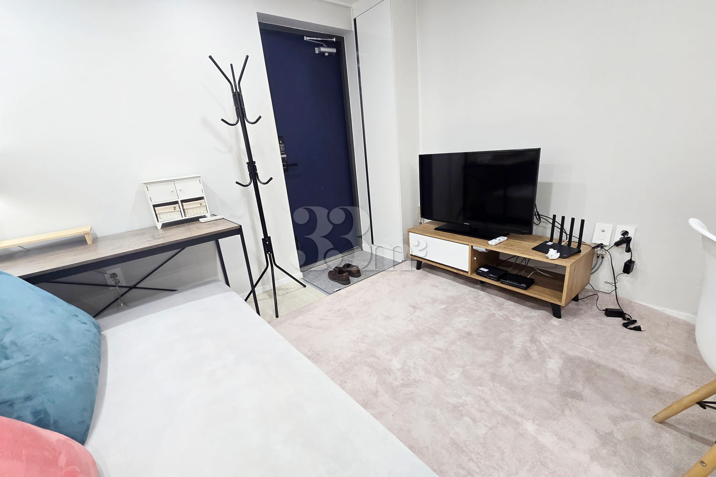 Remodeled, neat duplex 1th image